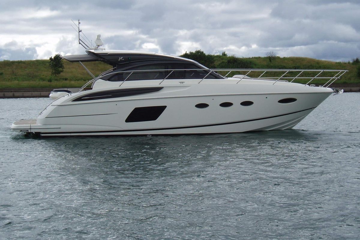 2015 Princess 48 