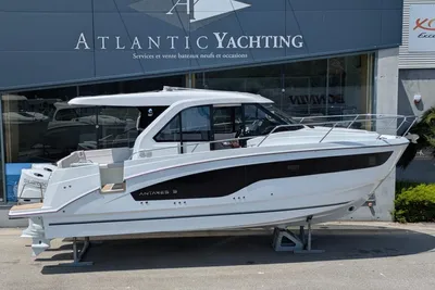 2025 Beneteau Antares 9 OB V2