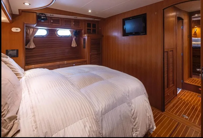 Summer Dreams Yacht Photos Pics 