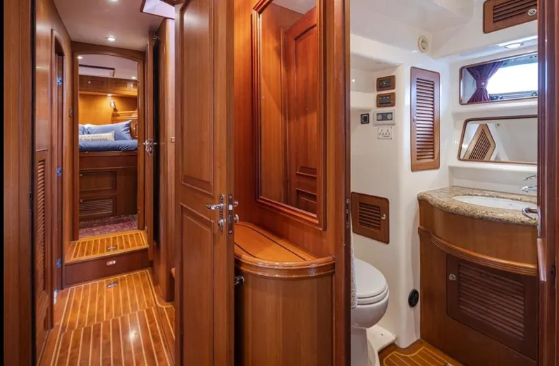 Summer Dreams Yacht Photos Pics 