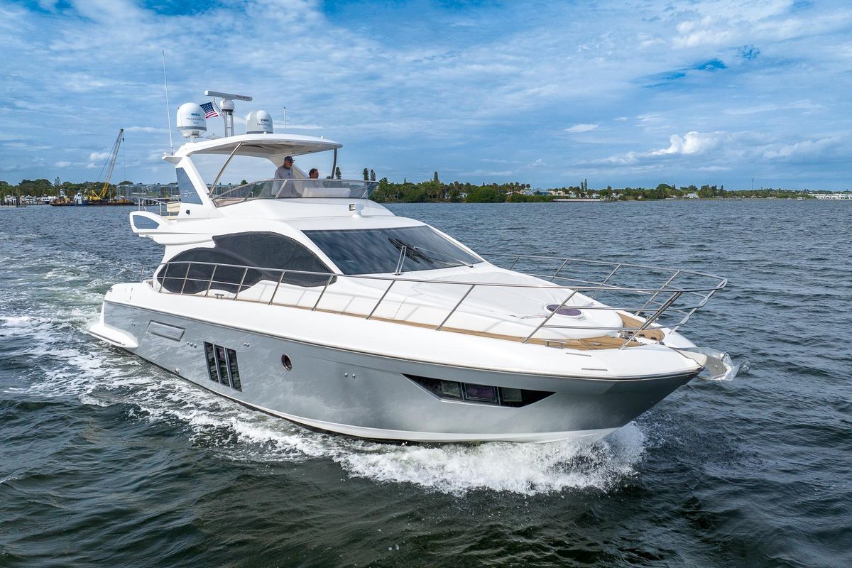 2014 Azimut 54 