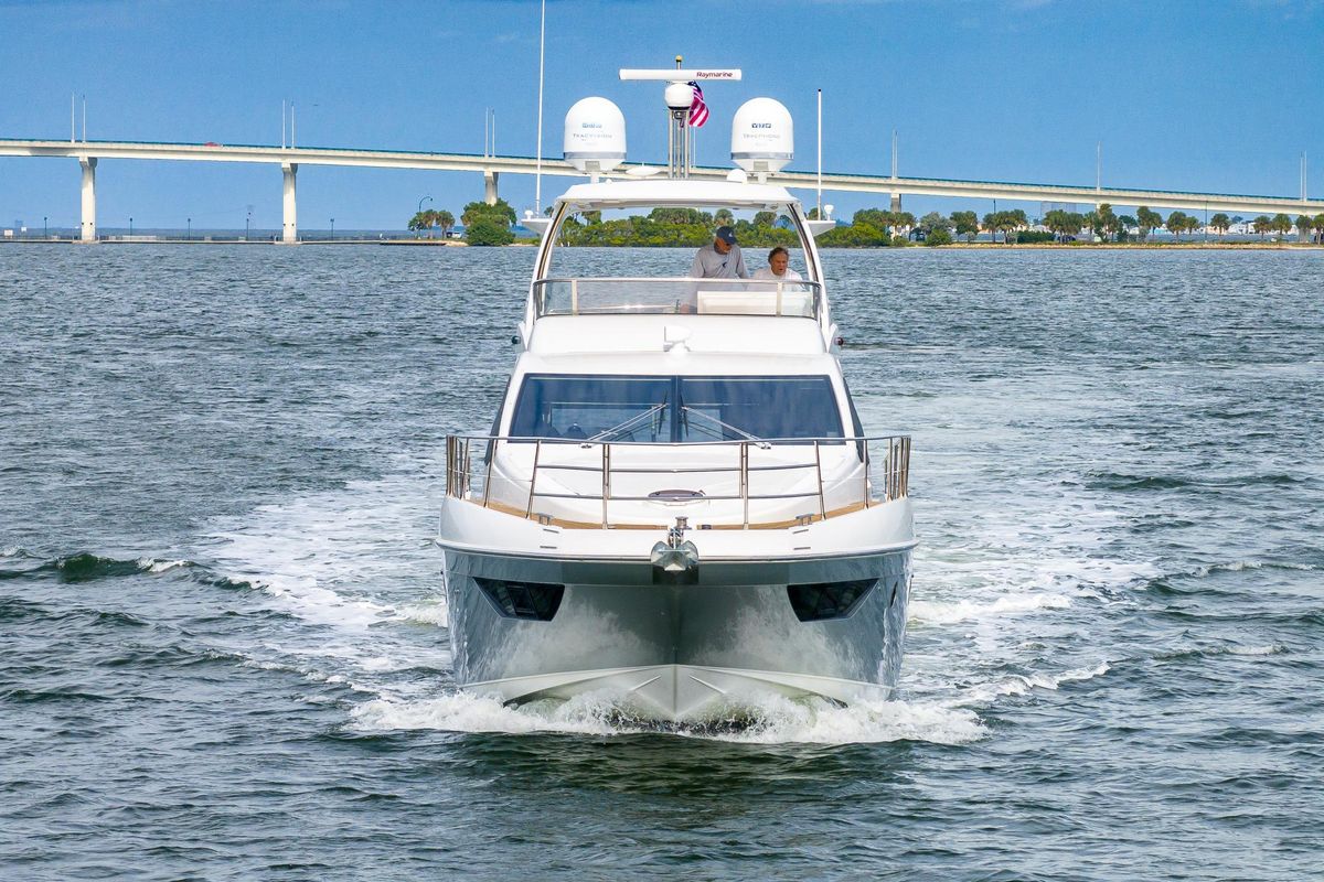 2014 Azimut 54 