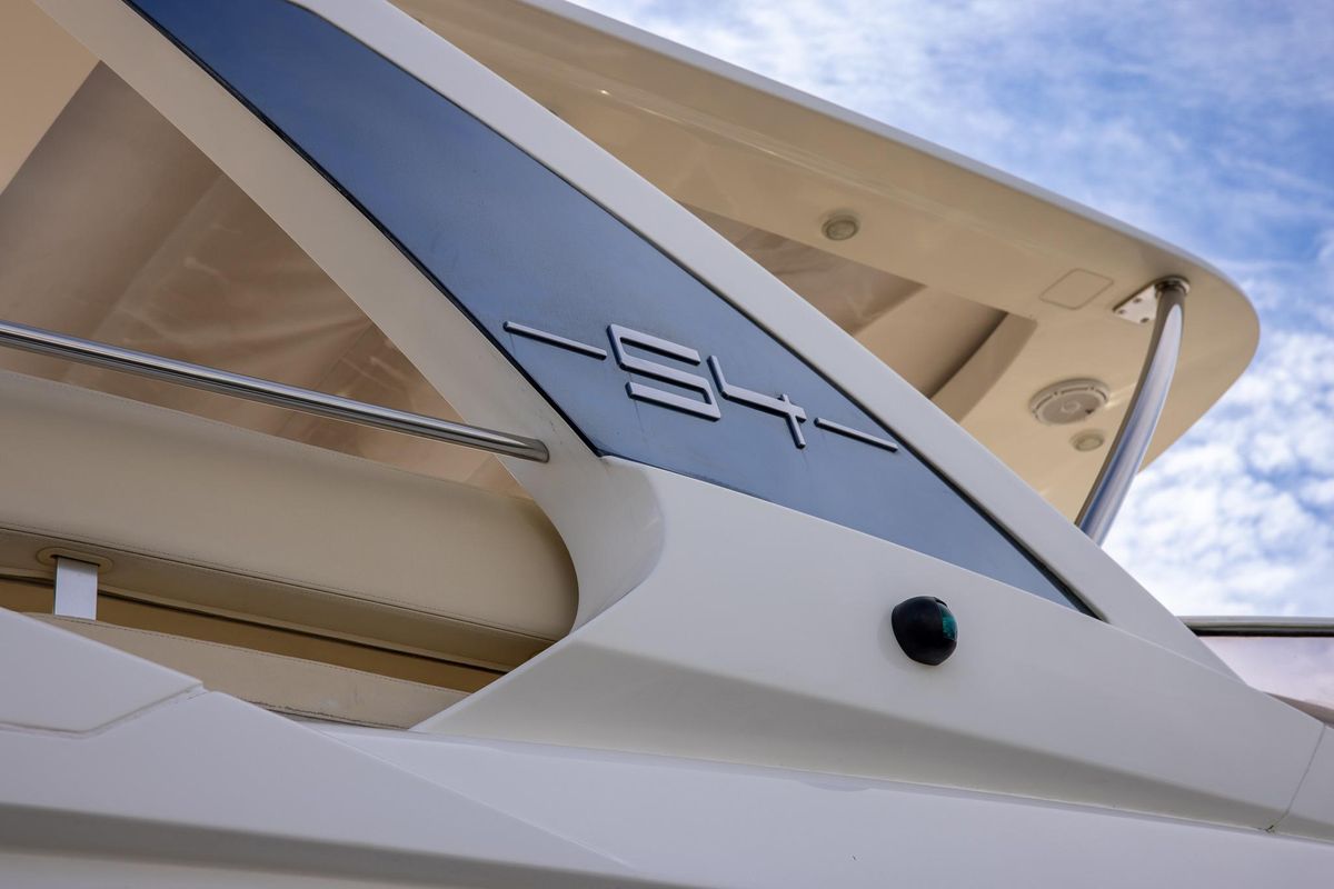 2014 Azimut 54 