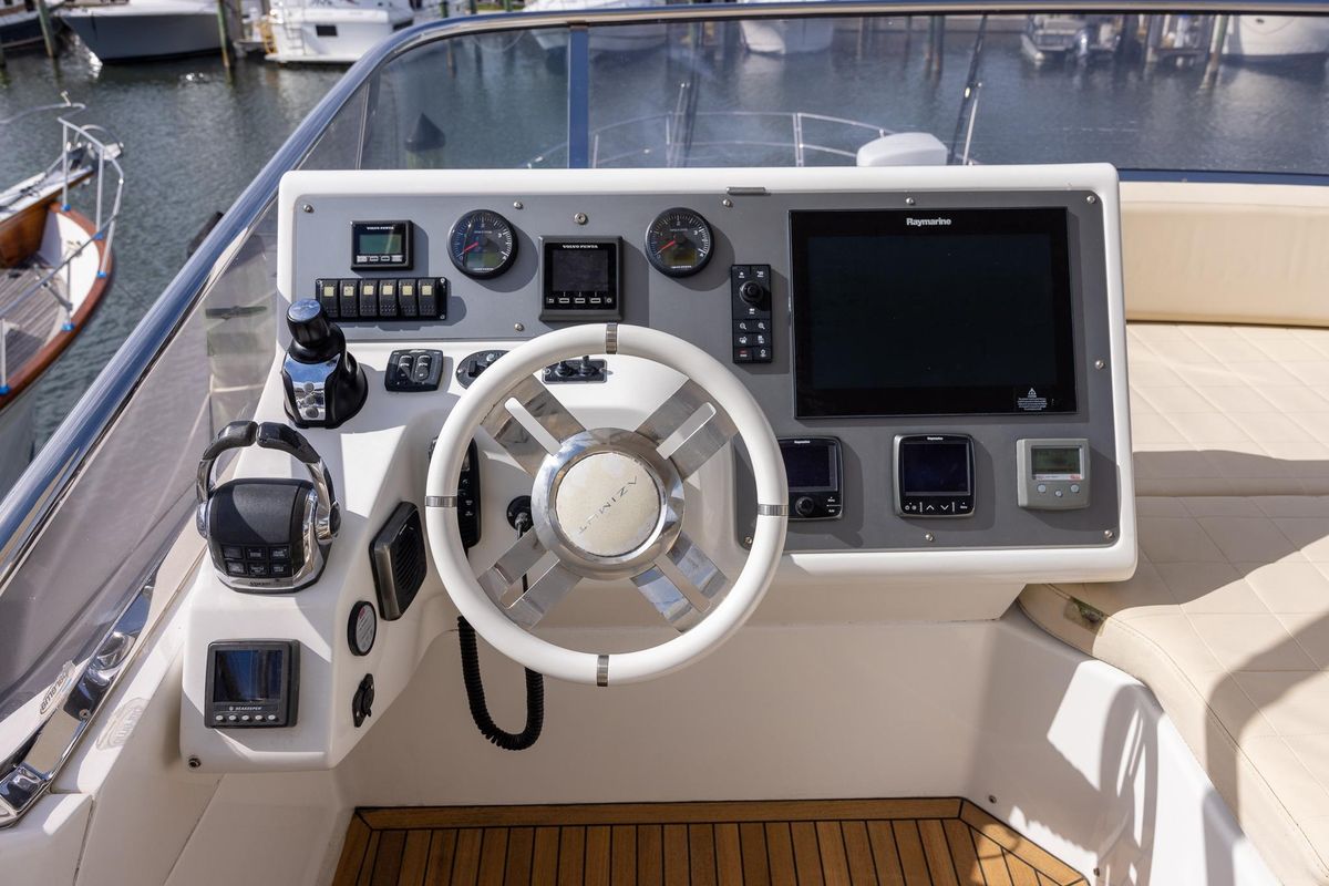 2014 Azimut 54 