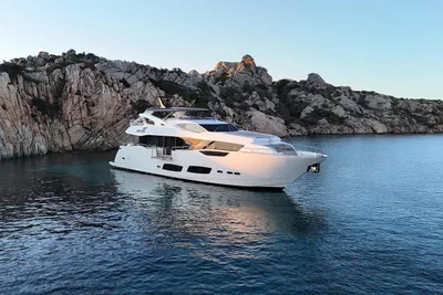 Sunseeker 95 Yacht