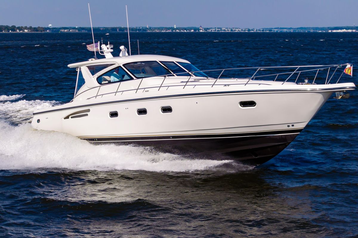2002 Tiara Yachts 52 