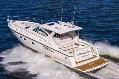 Yacht