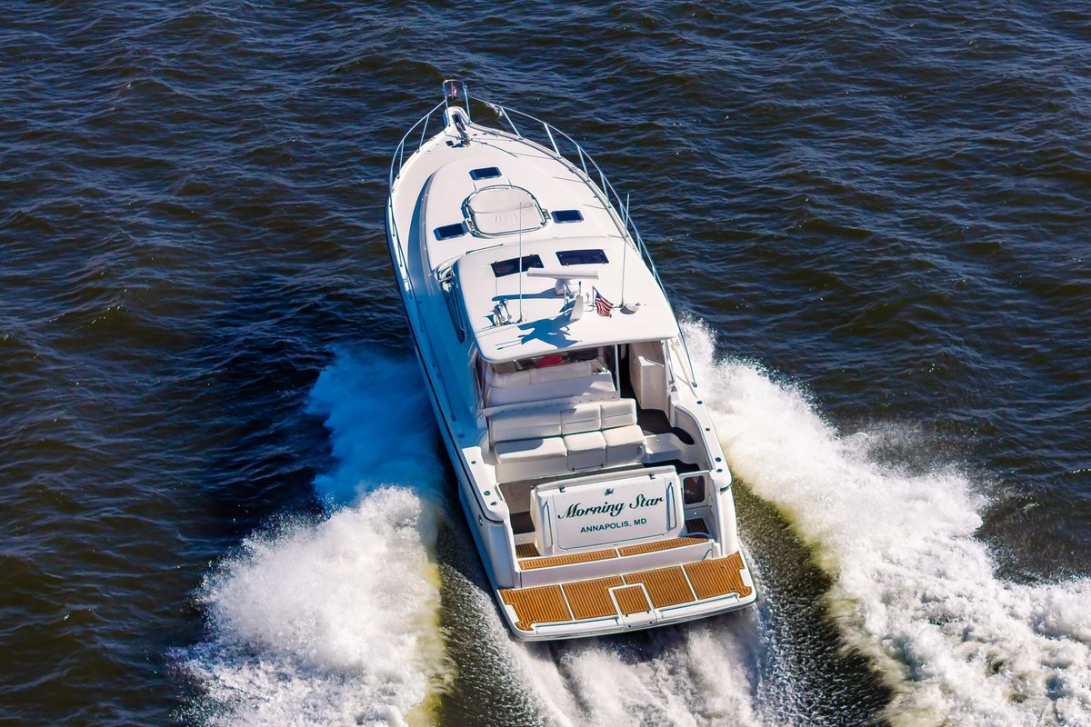 2002 Tiara Yachts 52 