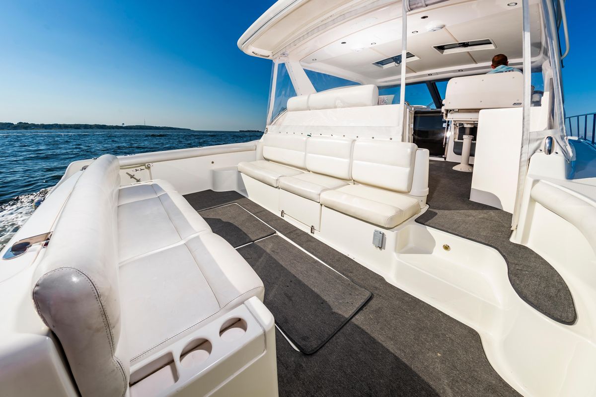 2002 Tiara Yachts 52 