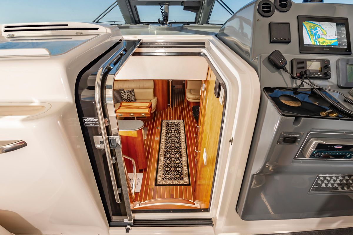 2002 Tiara Yachts 52 