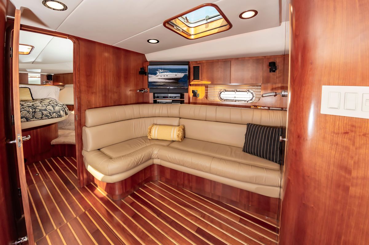 2002 Tiara Yachts 52 