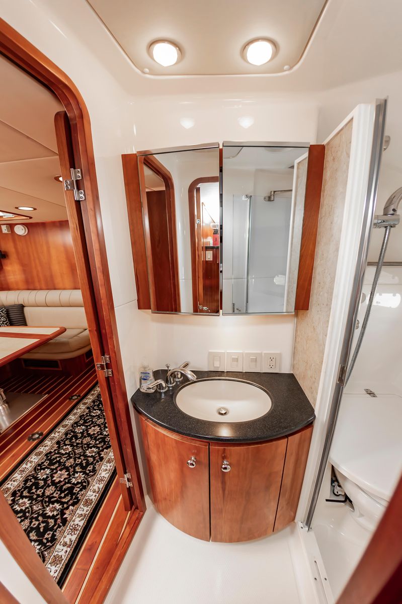 2002 Tiara Yachts 52 