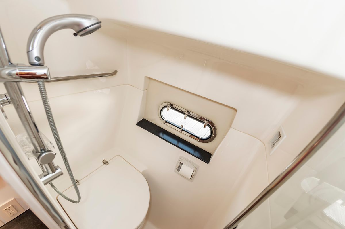 2002 Tiara Yachts 52 