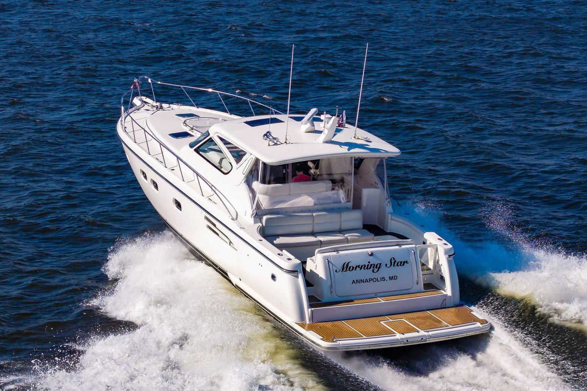2002 Tiara Yachts 52 