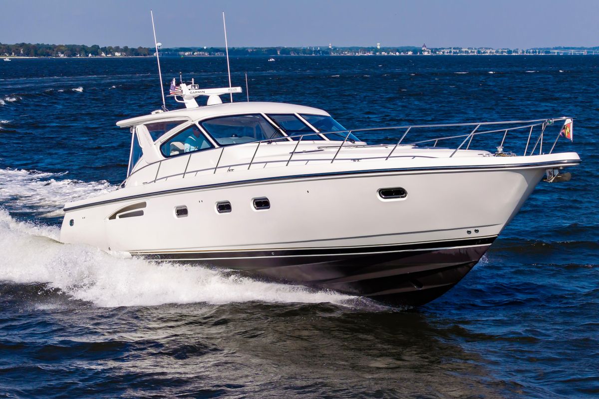 2002 Tiara Yachts 52 