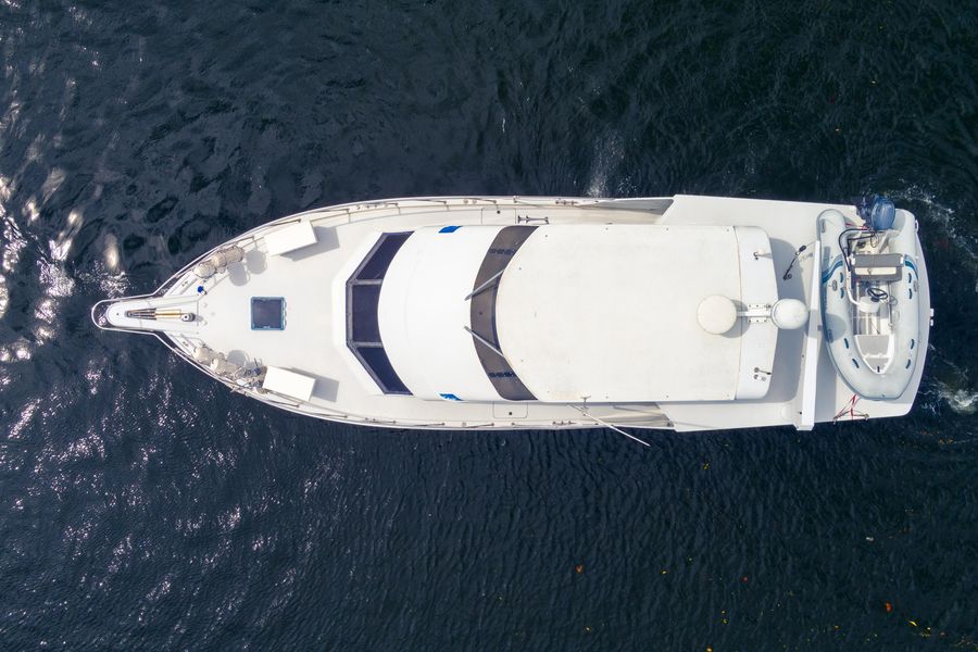 1999 Hatteras Motor Yacht
