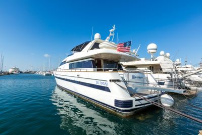Yacht