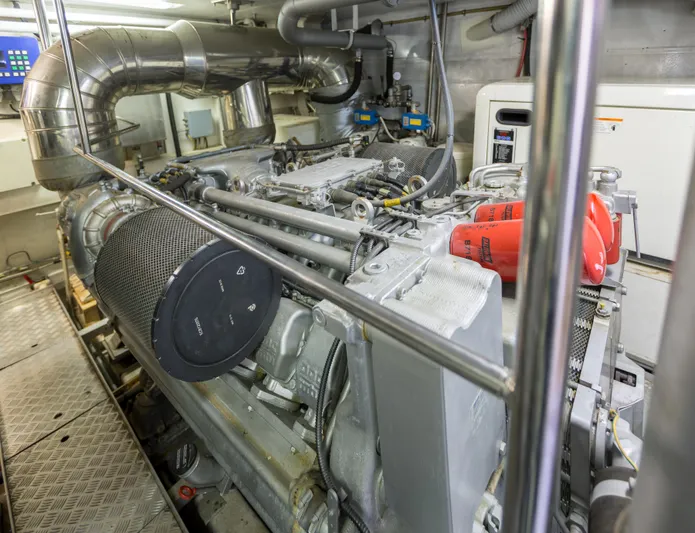 Hermes Yacht Photos Pics 