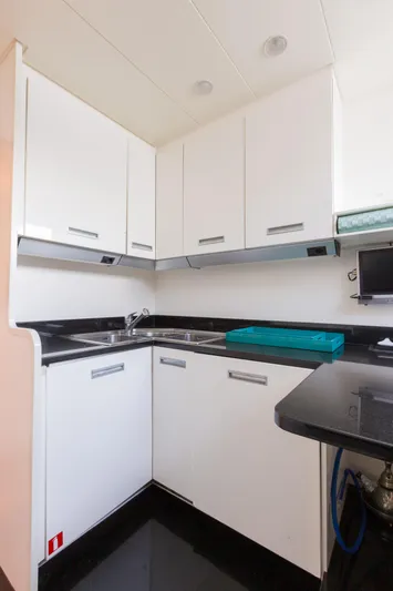 Hermes Yacht Photos Pics 2004 Sanlorenzo Hermes Galley