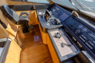 Yacht
