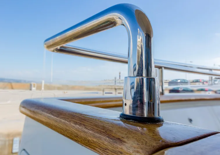 Hermes Yacht Photos Pics 2004 Sanlorenzo Hermes Aft Deck