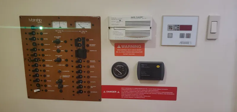 Knot A Care Yacht Photos Pics 