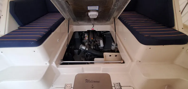 Knot A Care Yacht Photos Pics 