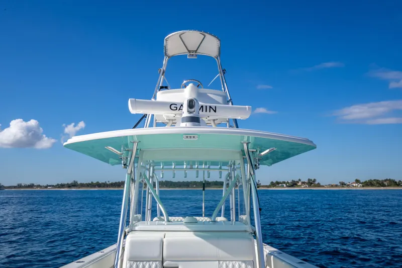  Yacht Photos Pics 2017 SeaVee 370Z boat with Garmin equipment on open water.