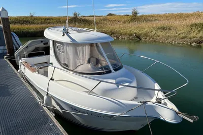2005 Arvor 210