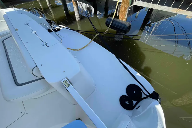 Beira Mar Yacht Photos Pics 2005 Sea Ray 420 Sedan Bridge docked, showing deck and mooring lines.