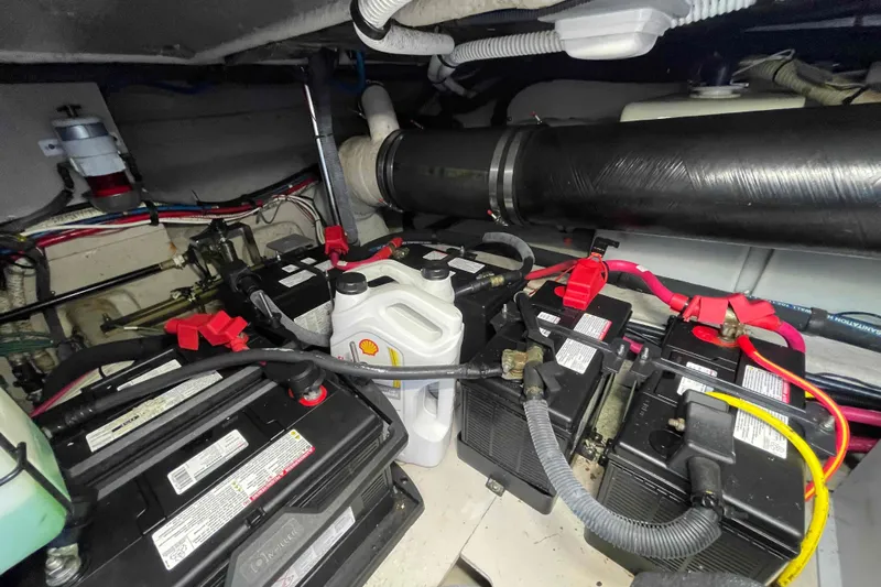 Beira Mar Yacht Photos Pics Engine room of 2005 Sea Ray 420 Sedan Bridge with batteries and wiring.