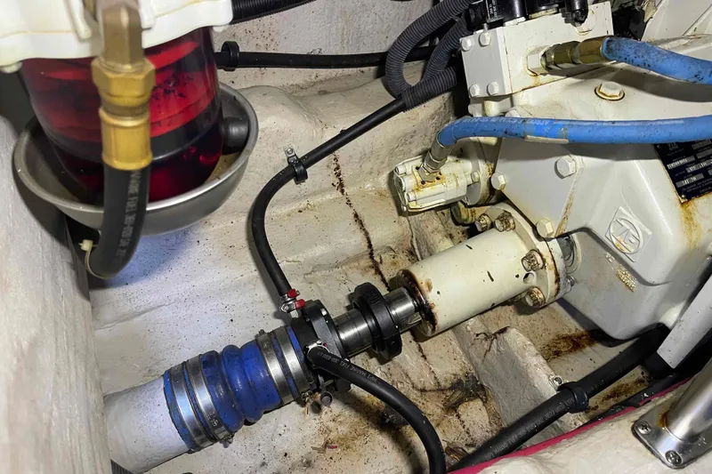 Beira Mar Yacht Photos Pics Engine compartment of 2005 Sea Ray 420 Sedan Bridge with visible mechanical components.