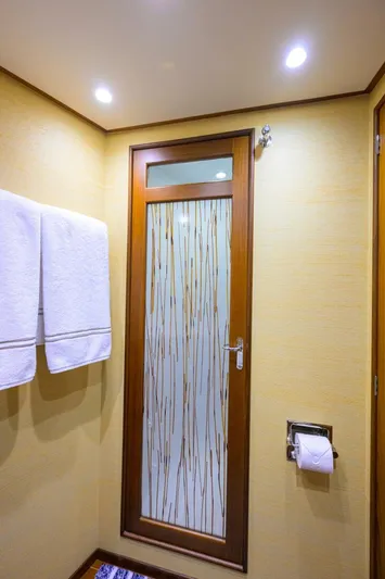 Pescaria Yacht Photos Pics 