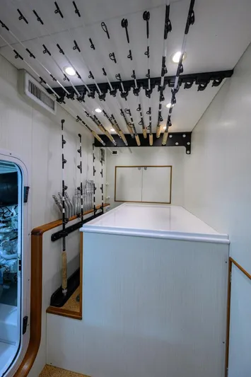 Pescaria Yacht Photos Pics 