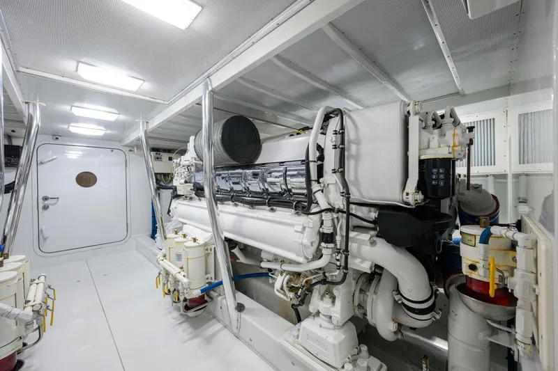 Pescaria Yacht Photos Pics 