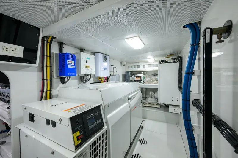 Pescaria Yacht Photos Pics 