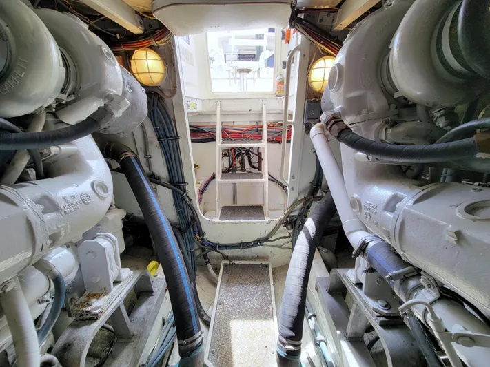 Always Something Yacht Photos Pics 