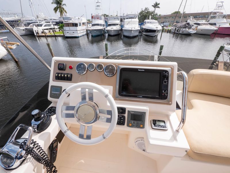 2012 Azimut 40 Flybridge