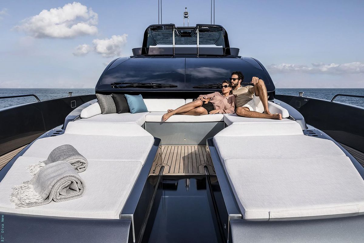 2026 Riva 83 