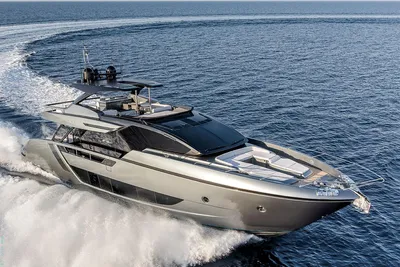 2026 Riva 82' Diva