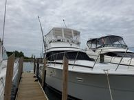 1988 Chris-Craft Commander 422