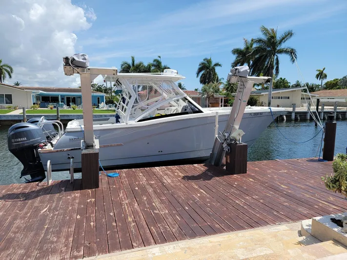  Yacht Photos Pics View of Starboard Side