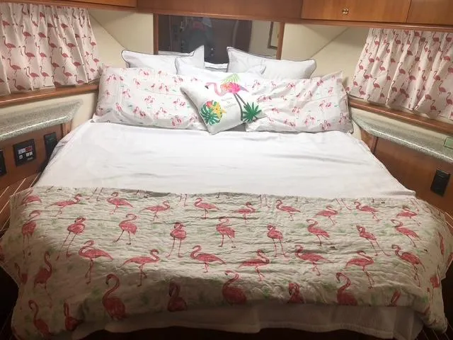 Foxy Flamingo Yacht Photos Pics 