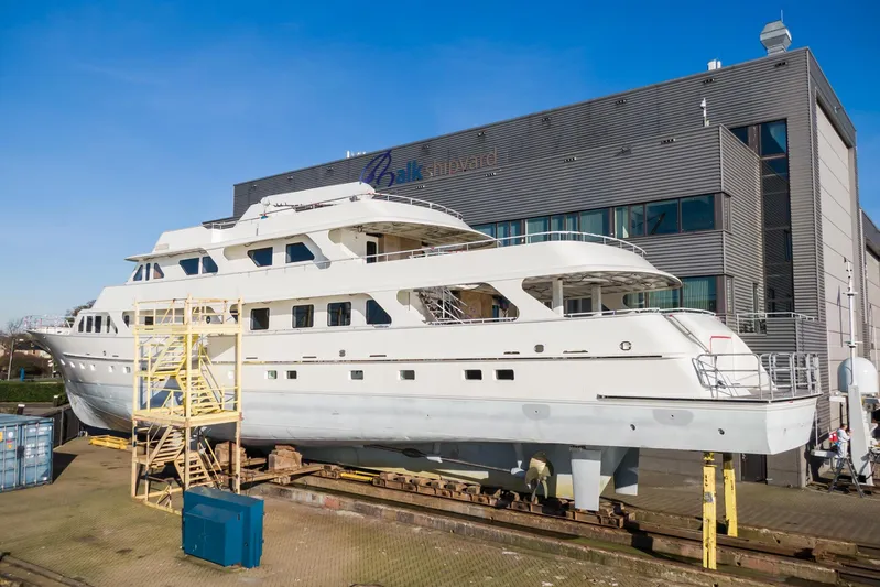 Valeria Yacht Photos Pics 