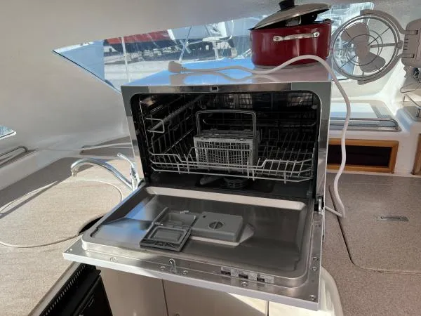 The Wanderful Life Yacht Photos Pics 