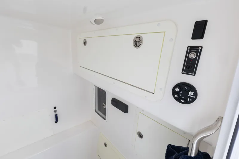 Lost Steer Yacht Photos Pics 