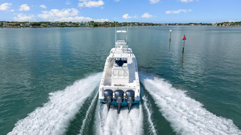 Lost Steer Yacht Photos Pics 