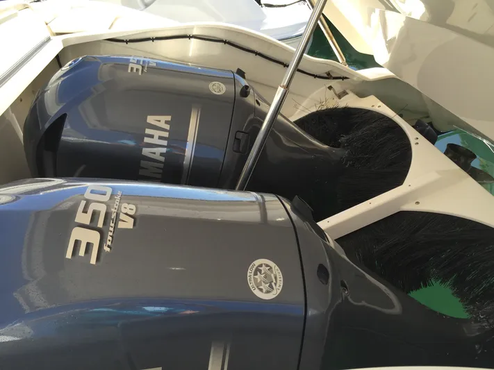  Yacht Photos Pics 2015 Pursuit SC 365i Sport Coupe with Yamaha 350 V8 outboard engines.