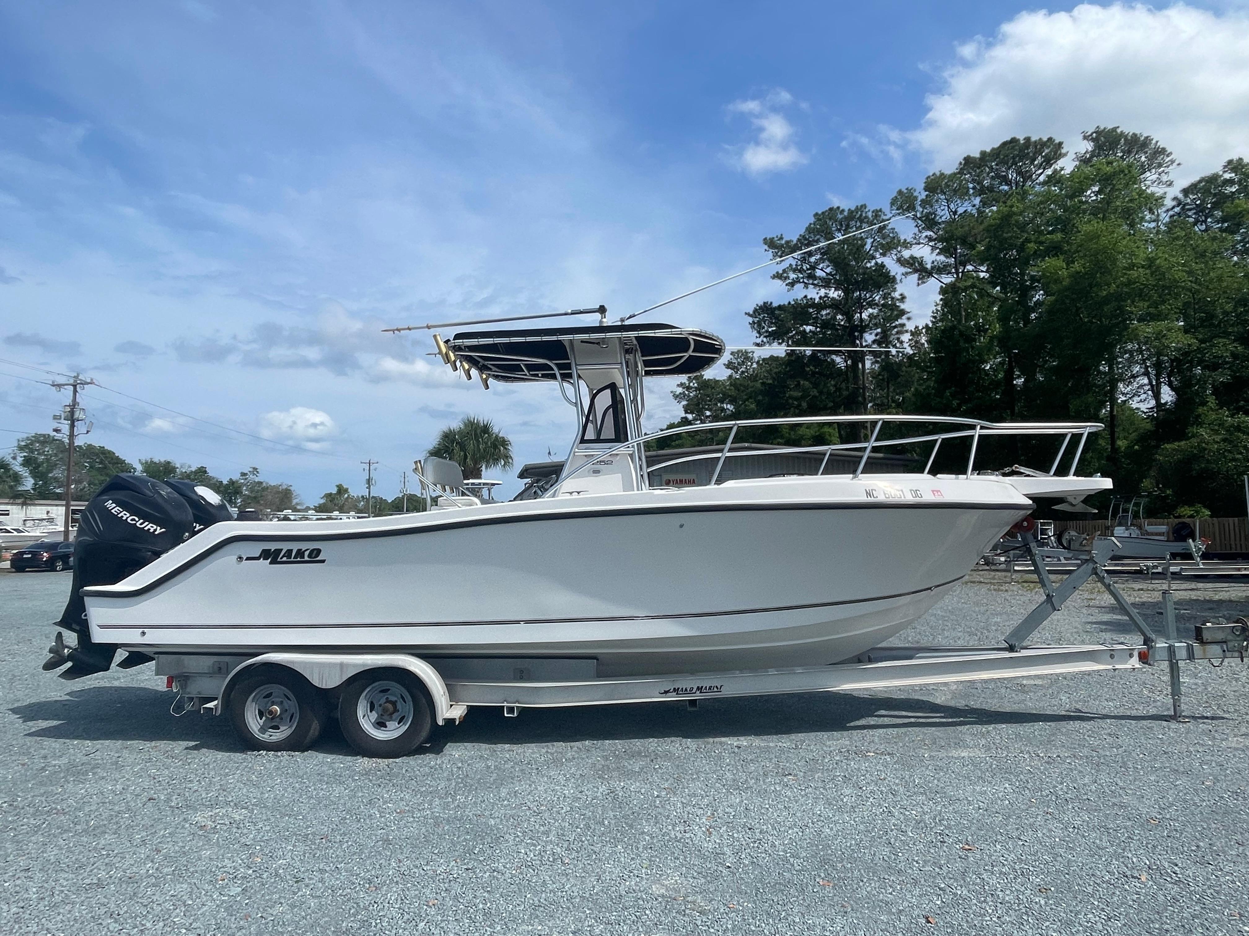 2006 Mako 252 Center Console Centre Console for sale - YachtWorld