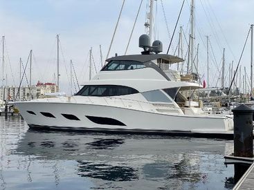 2018 75' Riviera-68 Sports Motor Yacht Benalmadena, ES